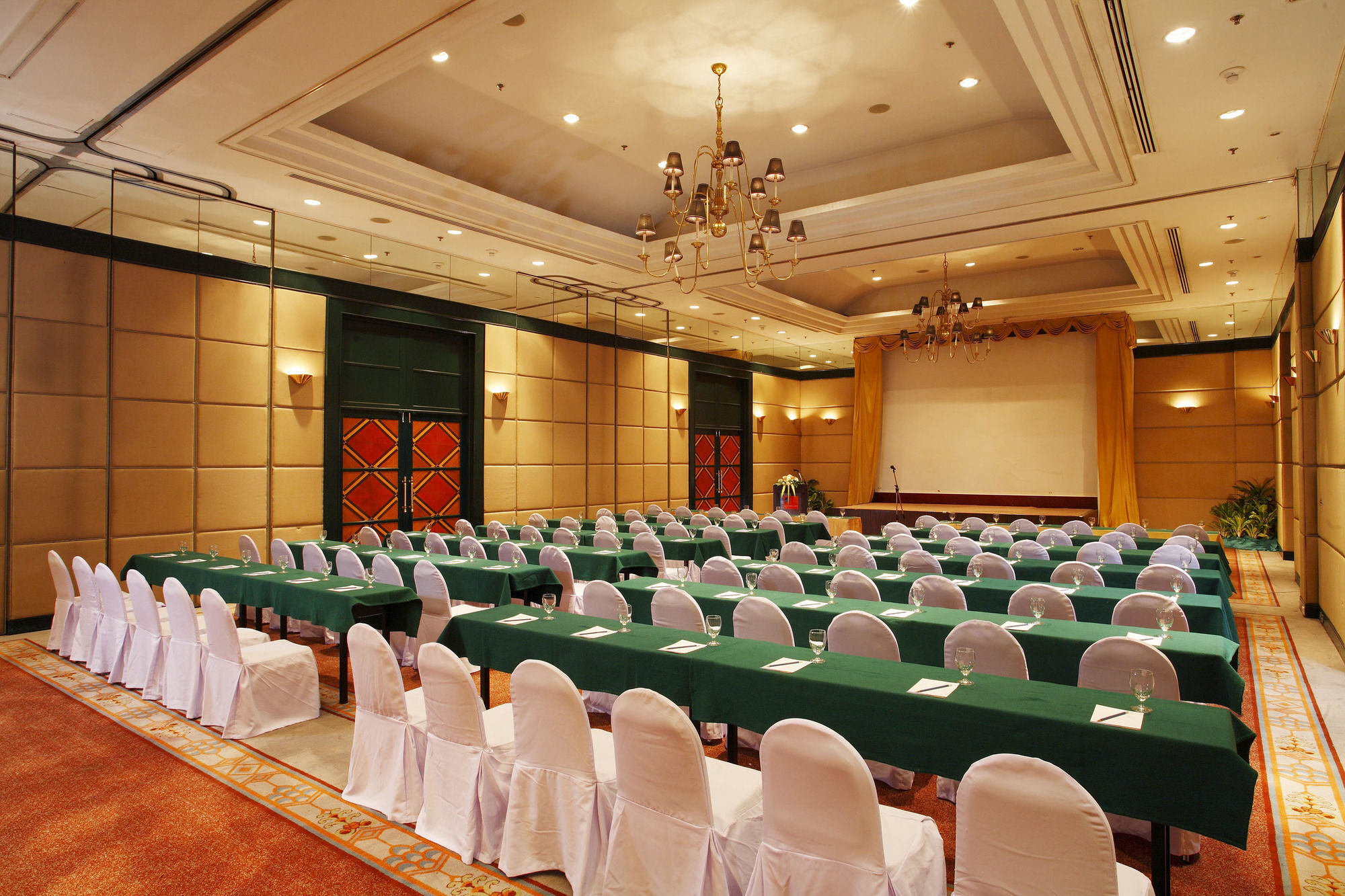 Centara Hotel Hat Yai Exterior photo