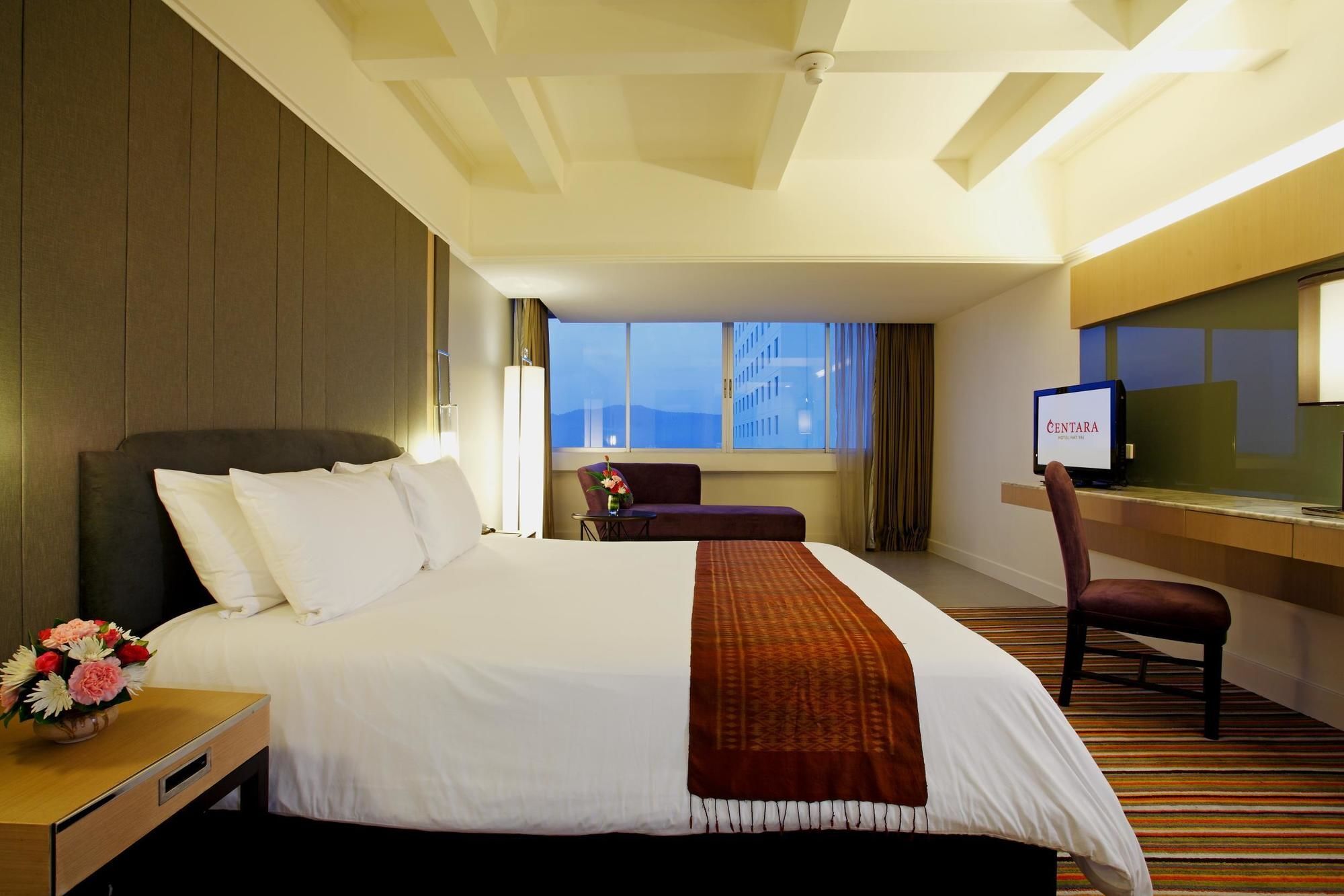 Centara Hotel Hat Yai Exterior photo